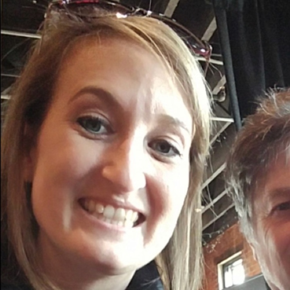 Meet your Posher, Laura